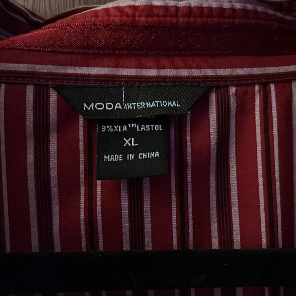 MODA International Red/Black Striped Button Down Shirt/ XL - Picture 3 of 3